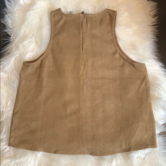 CHARLOTTE RUSSE - Tan suede sleeveless top - Picture 2 of 6